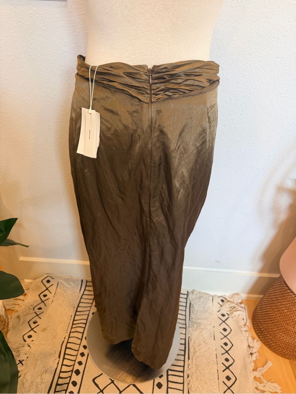 Vince Metallic Bronze Twist Front Draped Midi Skirt NWT Size 8 - Picture 5 of 10